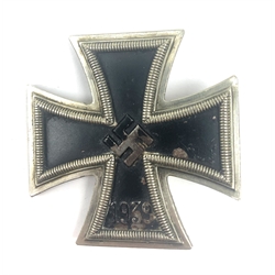  WW2 German Iron Cross 1st class, 1939, pin back  
