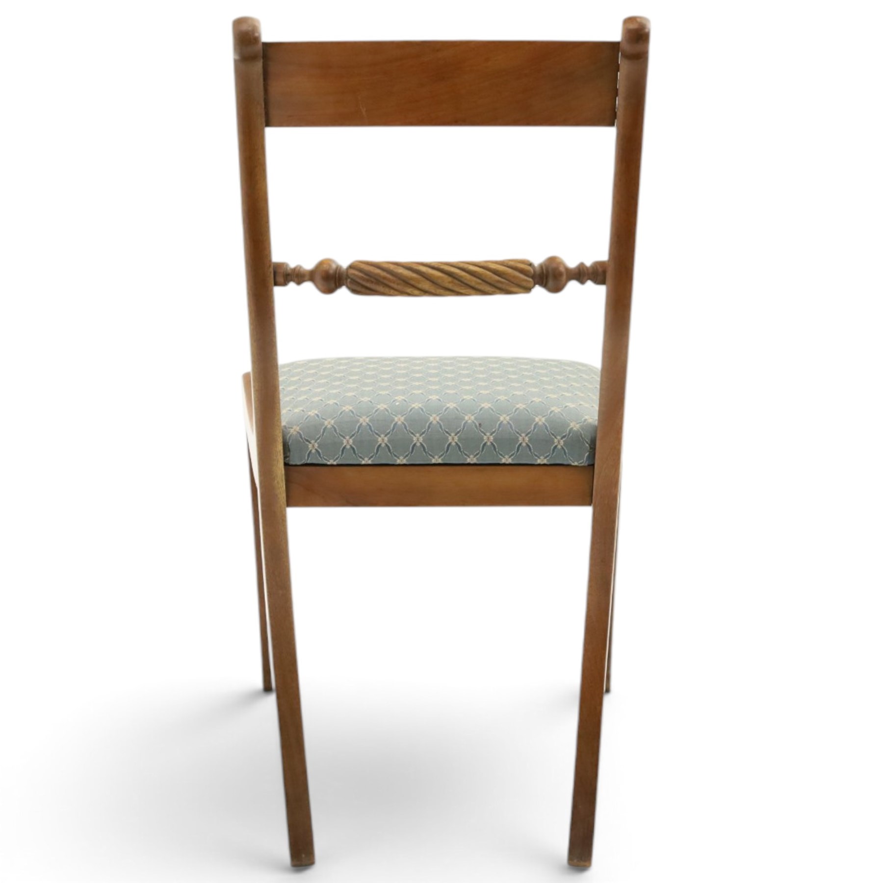 19th century mahogany extending dining table, rectangular top with rounded corners raised on turned and fluted supports with brass cups and castors, with two additional leaves; with set of eight (6+2) Regency design mahogany dining chairs, spiral-reeded back-bar over drop-in seats and sabre supports (W54cm H85cm)