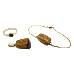 14ct gold tigers eye pendant, stamped 585, tigers eye gold bracelet and ring, both 8ct, stamped or tested