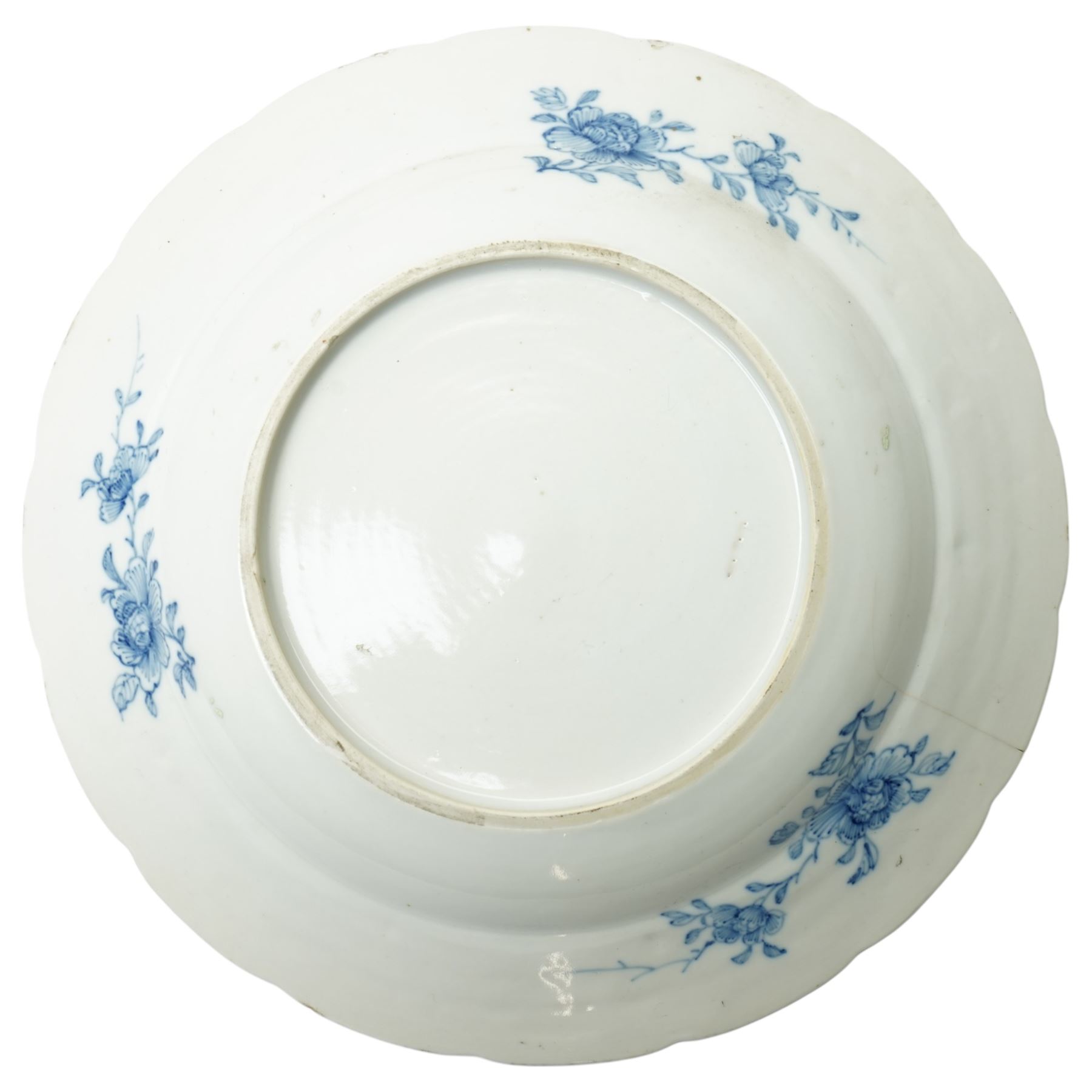 Set of five late 18th century Chinese export blue and white plates, Qing dynasty, approximately Qianlong period, D23cm 