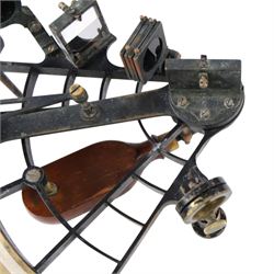 Mid 20th century sextant, brass and lacquered black, unmarked, in fitted wooden case