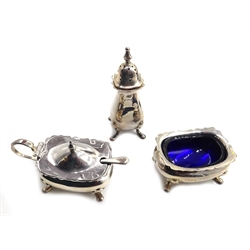  Silver five piece condiment set with matching spoons by E S Barnsley & Co, Birmingham 1911 with blue glass liners cased, approx 5oz  