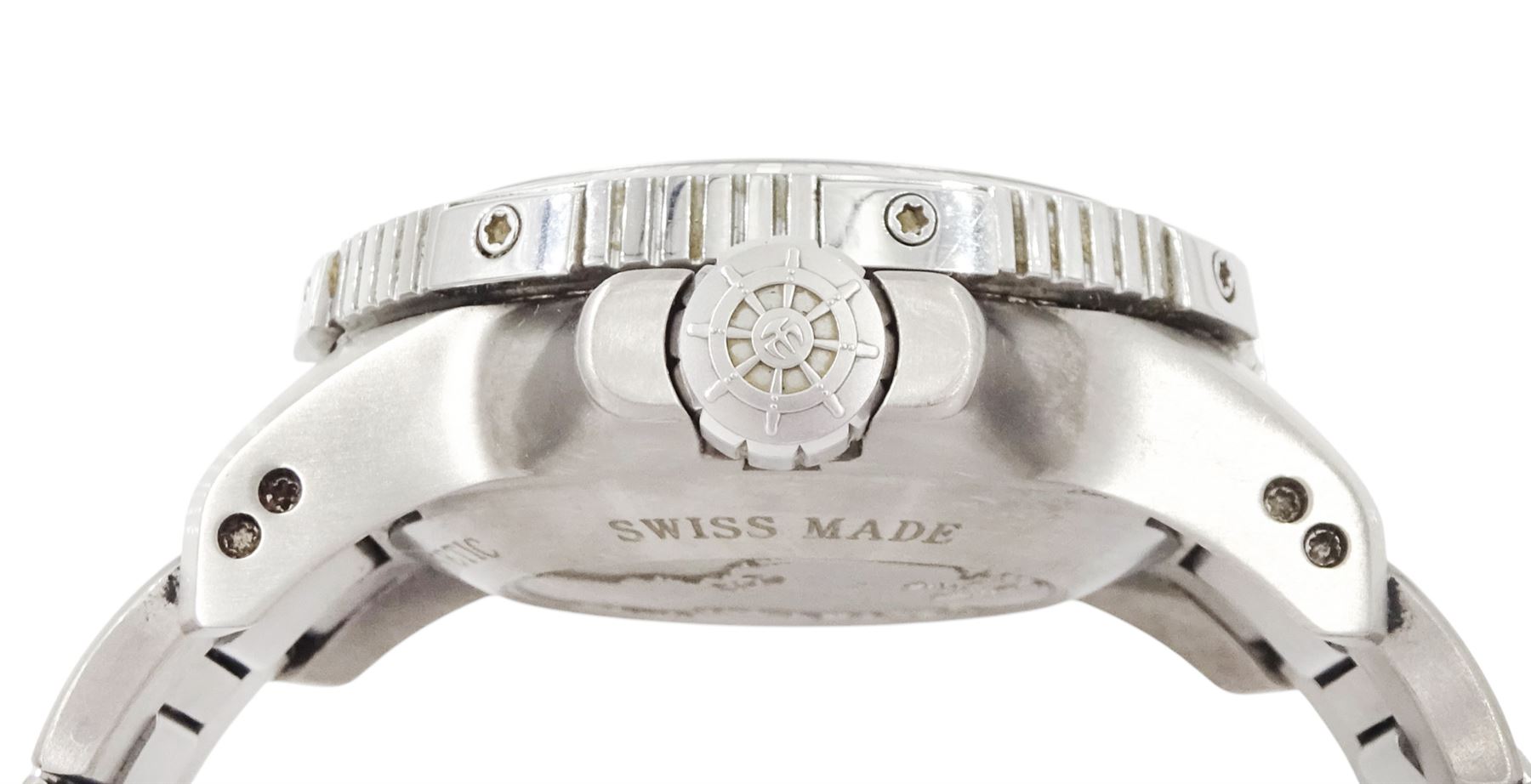 Ball Engineer Hydrocarbon Deepquest gentleman's titanium automatic chronometer wristwatch, Ref. DM3000A-SCJ-BK, black dial with baton hour markers, date aperture and unidirectional rotating bezel, on titanium and stainless steel bracelet, boxed with additional links and warranty certificate dated 2019