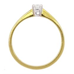 18ct gold single stone diamond set ring, London 2003, diamond approx 0.20 carat