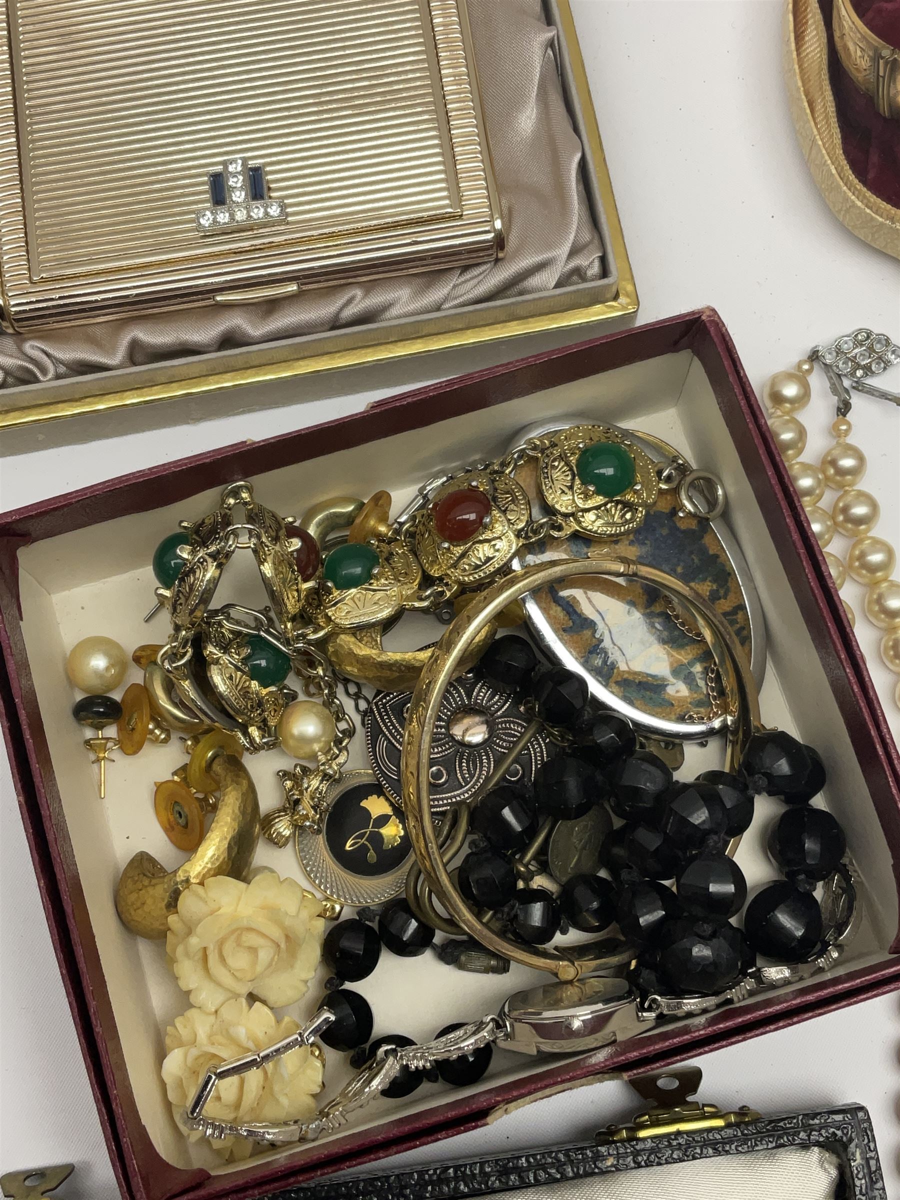 Vintage Christian Dior compact in original box, silver 'Past Mayor' medallion on ribbon by Walker & Hall boxed, Silver Bible pendant on bow brooch hallmarked, stamped 9ct gold cameo and a collection of vintage and later costume jewellery