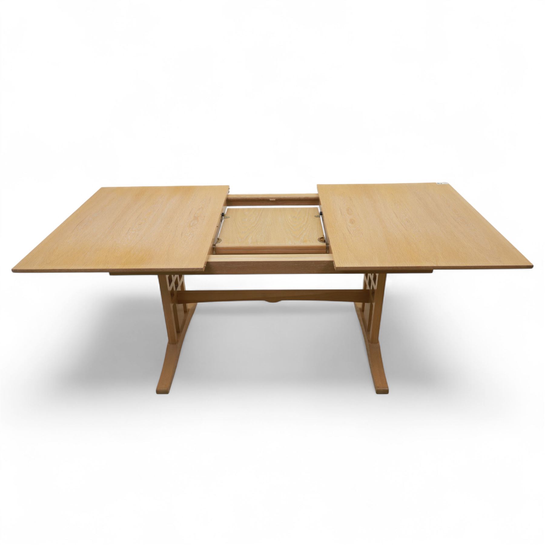Bevan Funnell - Reprodux Arts & Crafts design limed oak Bevan Funnell - Reprodux Arts & Crafts design limed oak