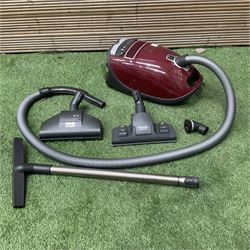 Miele Complete C3 vacuum cleaner - THIS LOT IS TO BE COLLECTED BY APPOINTMENT FROM DUGGLEBY STORAGE, GREAT HILL, EASTFIELD, SCARBOROUGH, YO11 3TX