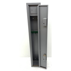 Jaycab steel gun cabinet with double locking single full length door for storage of four guns with inner lockable top box for ammunition, internal gun space H126cm W25cm D21cm with two sets of door keys and one internal key H151cm