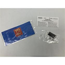 Hornby '00' gauge - Class A4 'Sir Nigel Gresley' locomotive no. 4498, 2008 special edition 