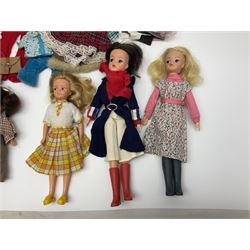 Six fashion dolls by Amanda Jane, Sindy and Barbie with various outfits, clothing and footwear