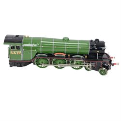 ACE Trains 0 gauge E/6 LNER A3 Class 4-6-2 locomotive 'Flying Scotsman' no. 4472, with tender, in LNER green livery, boxed with instructions
