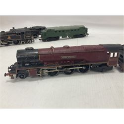 Hornby Dublo - five locomotives comprising Duchess Class ‘Princess of Montrose’ 4-6-2 no.46232 in BR green; Duchess Class ‘Duchess of Atholl’ 4-6-2 no.6231 in LMS crimson; Standard Class 4MT Stannier Tanks 2-6-4 nos.80054 and 80033 in BR black; Diesel Co-Co locomotive in BR green (no number); all loose (6) 