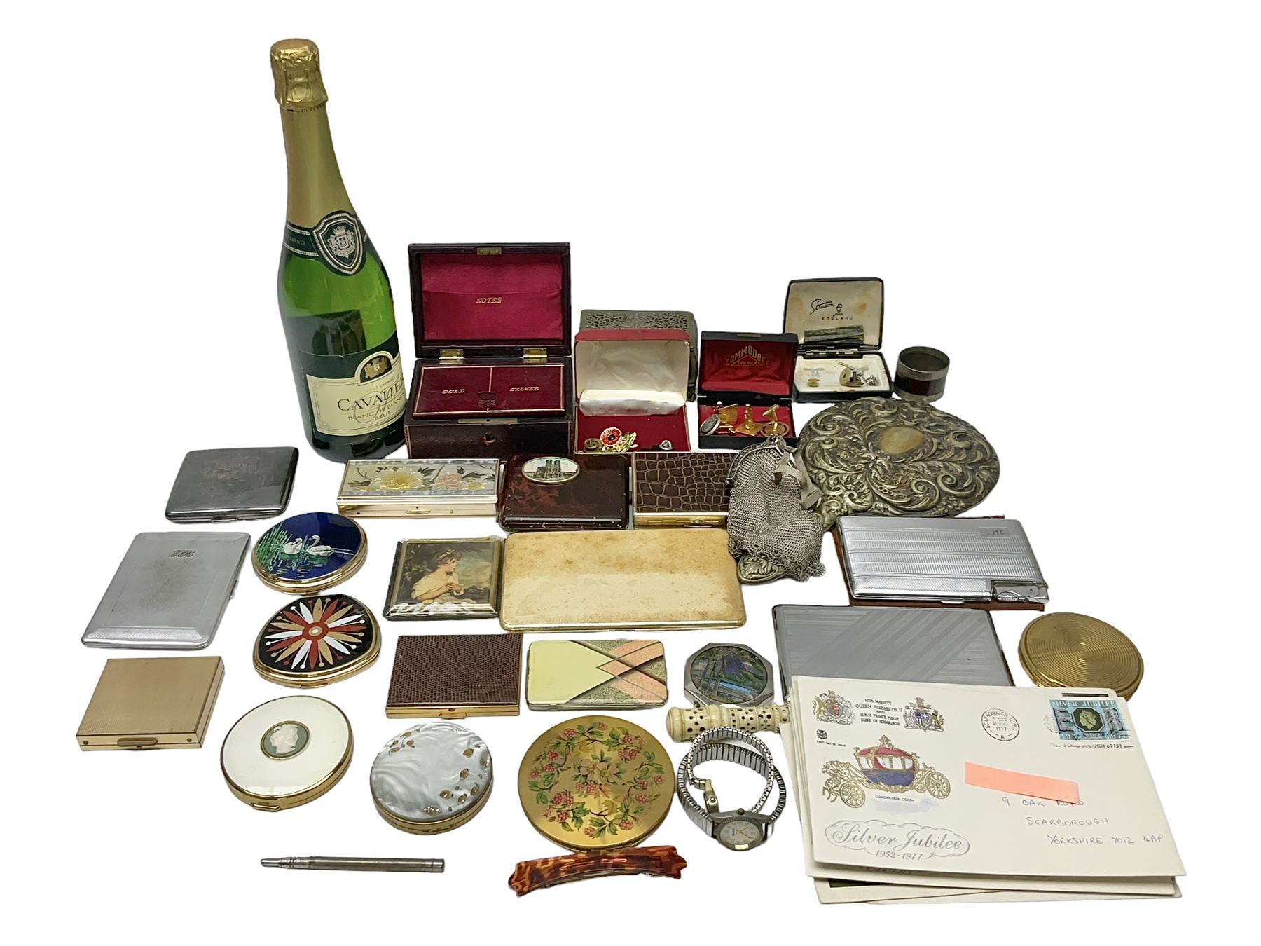 Vintage compact mirrors, including Stratton examples, together with cigarette cases, EPNS hand mirror, Cavalier Blanc De Blancs Brut white wine, 75cl, 10.5% vol and a collection of other collectables