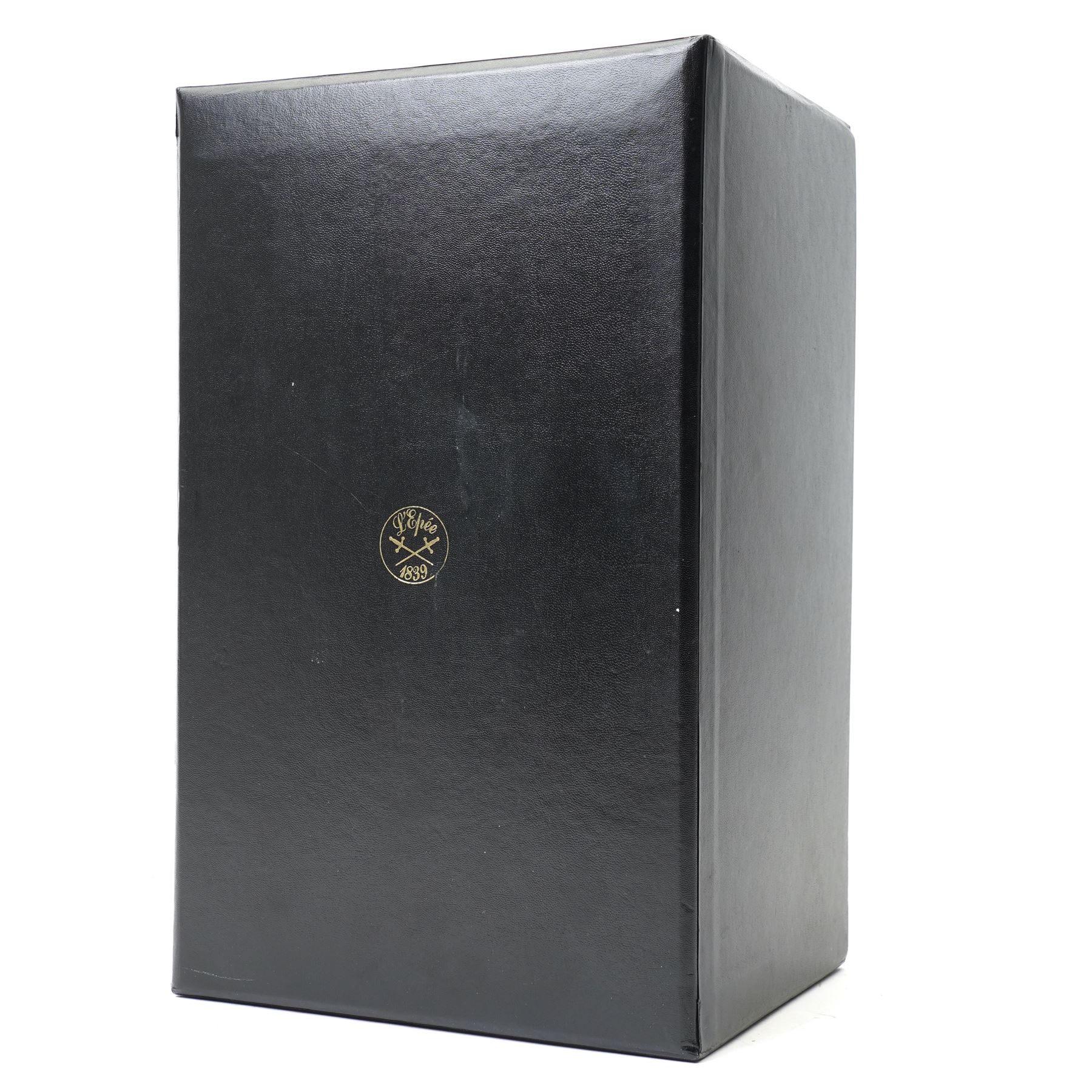 American-20th century Franklin Mint  8-day four-glass mantle clock, brass case with bevelled glass to the doors and sides, with reeded columns and Corinthian capitals to the corners, enamel dial with Roman numerals and five minute Arabic's, with steel moon hands and visible jewelled Brocot escapement, Dial inscribed L' Epee, Liberty Clock, Franklin Mint. No 0906 , with a twin file mercury pendulum and brass silhouette depiction of the Statue of Liberty to the rear of the case, twin train going barrel movement with rack striking.