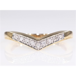Diamond set wishbone gold ring hallmarked 9ct