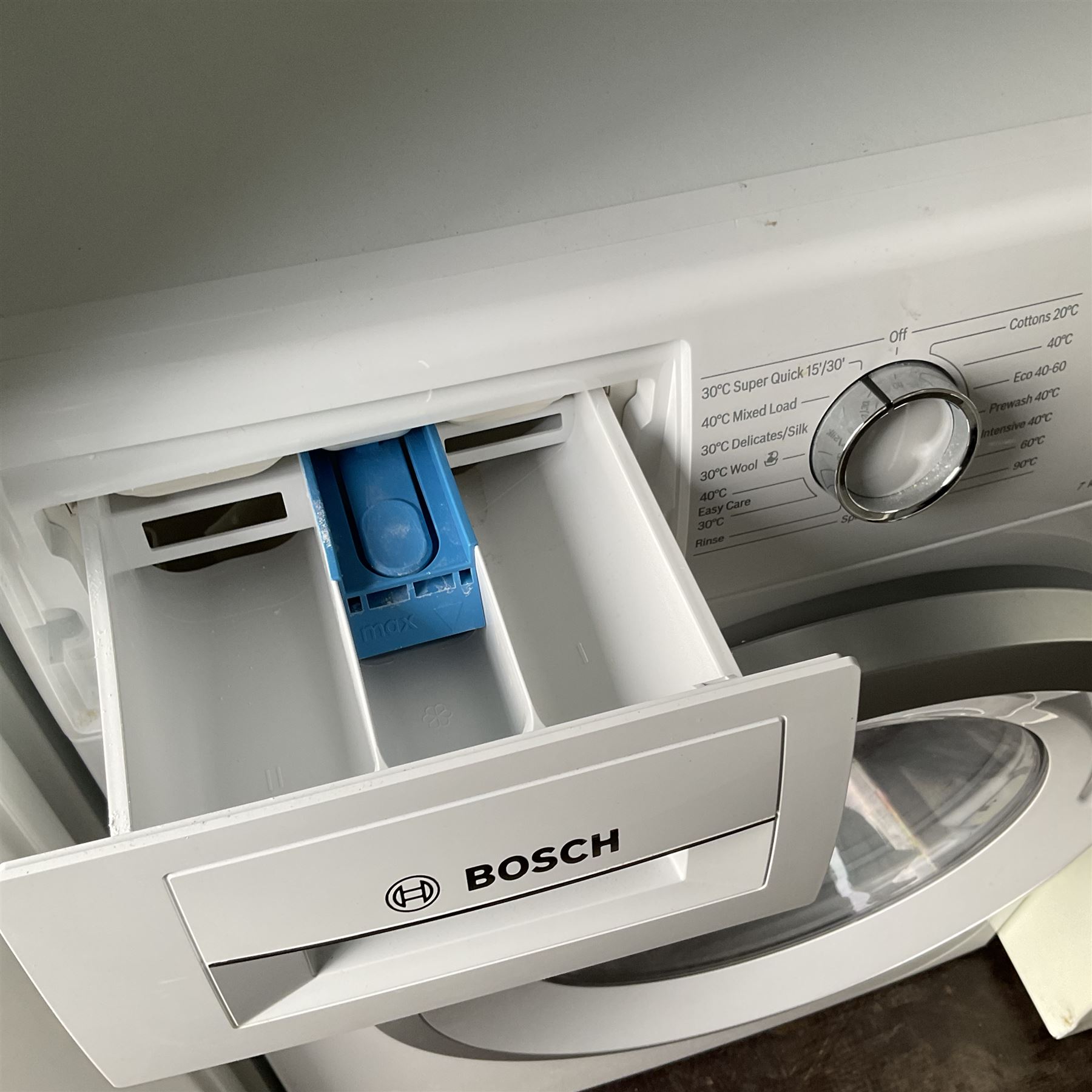 Bosch Serie 4 EcoSilence Drive 7kg washing machine - THIS LOT IS TO BE COLLECTED BY APPOINTMENT FROM DUGGLEBY STORAGE, GREAT HILL, EASTFIELD, SCARBOROUGH, YO11 3TX
