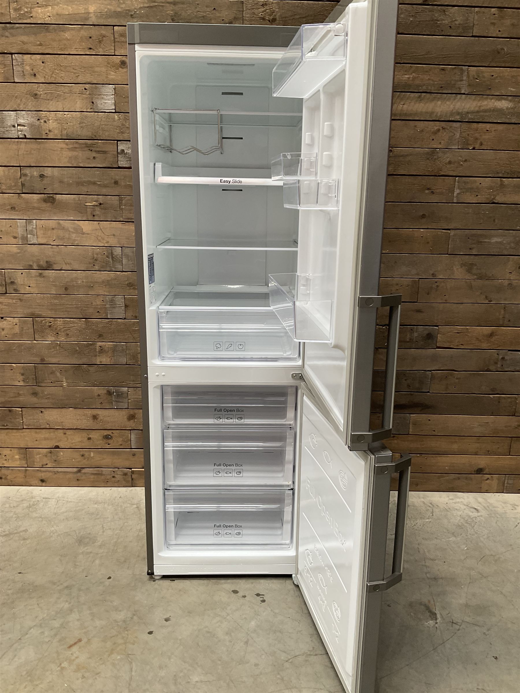 Samsung RB31FEJNDSA fridge freezer - silver finish