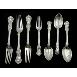 Three Victorian silver forks, Queens Pattern by The Portland Co, London 1862, similar silver smaller fork and three silver spoons, all hallmarked, approx 18.5oz