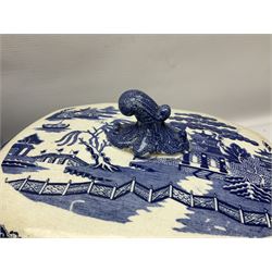 Large blue and white twin handled tureen with cover, Copeland Spode bowl, oriental blue and white jar and cover and a pair of blue and white vases