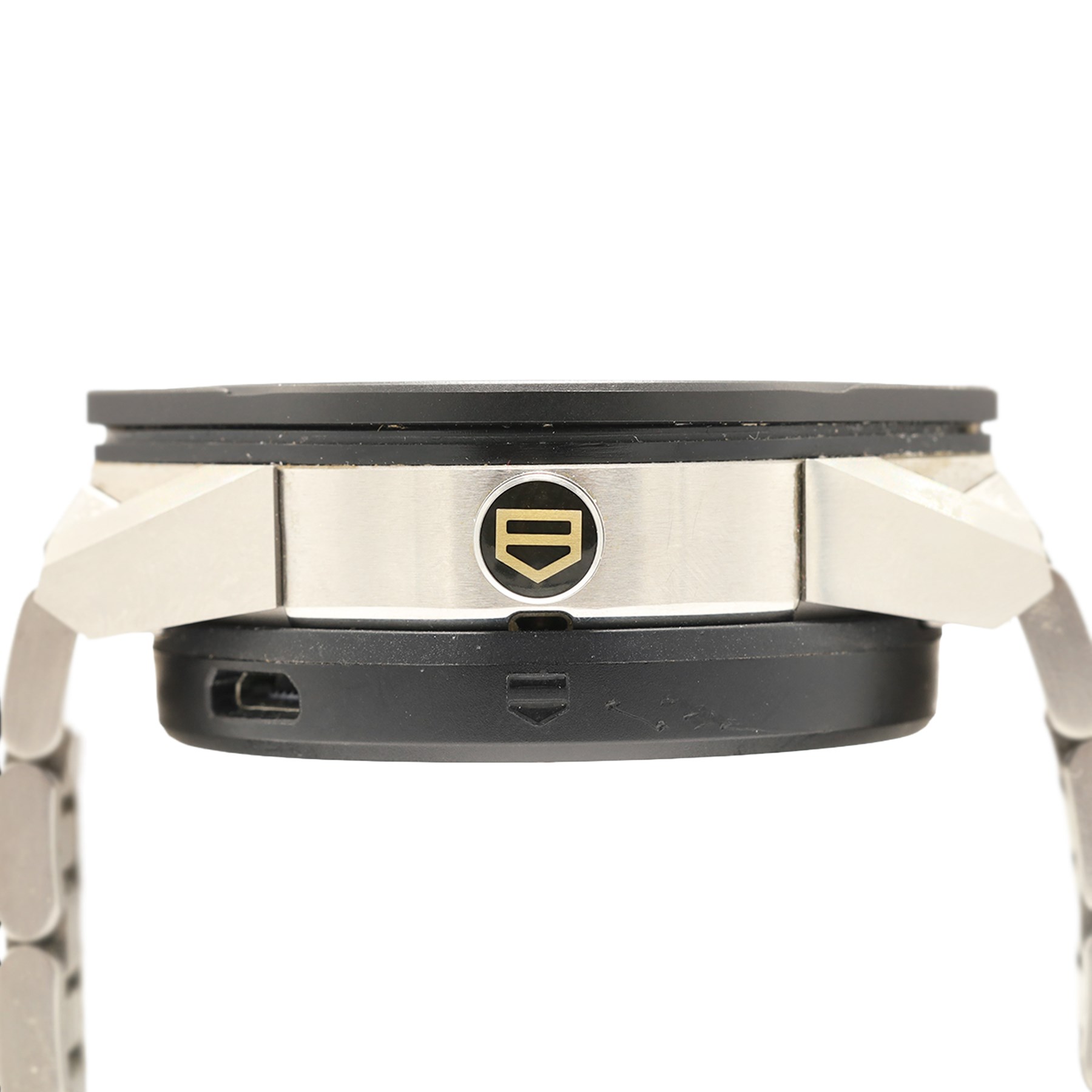 Tag Heuer Connected Modular gentleman's titanium wristwatch, Ref. SBF8A8001, on stainless steel bracelet with fold-over clasp, boxed
