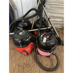 Two Henry pro, one Henry 200 and hetty hoovers (4)