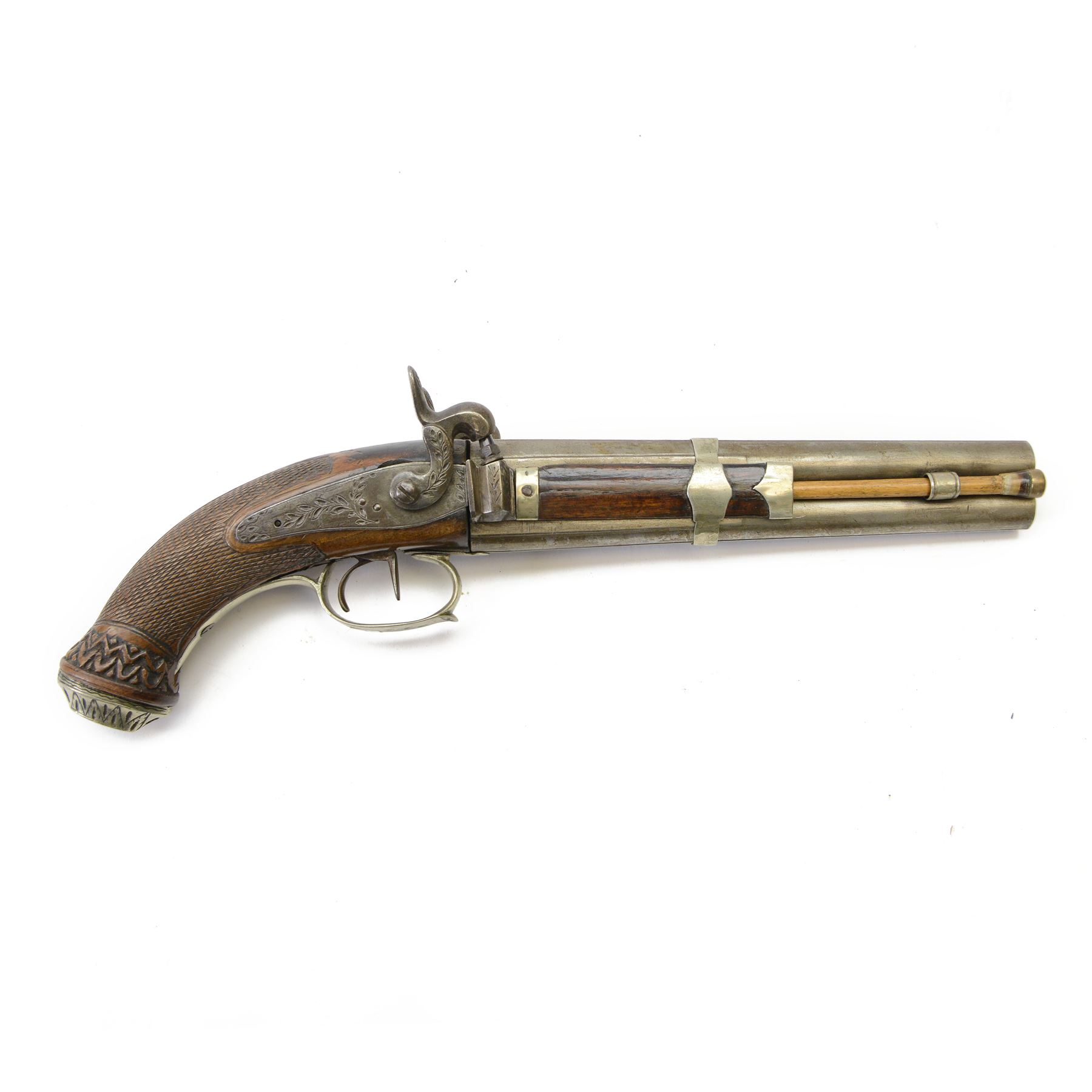 19th century double-barrelled percussion pistol, with over and under, barrels,backward spring locks, engraved with floral motifs, chequered wooden grip with engraved butt cap, side of the barrels ramrod holder, L37cm