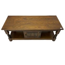 Old Charm rectangular oak coffee table