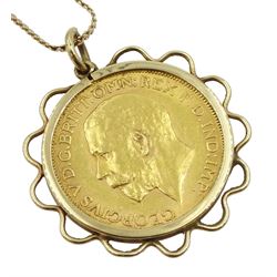 George V 1917 gold full sovereign, Perth mint, loose mounted in pendant on gold chain, hallmarked 9ct