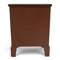 Reprodux - Georgian design figured and burr walnut bachelors chest, rectangular hinged-fold over top with reeded edge supported by stays, over four long graduating cock-beaded drawers, lower moulded edge on bracket feet