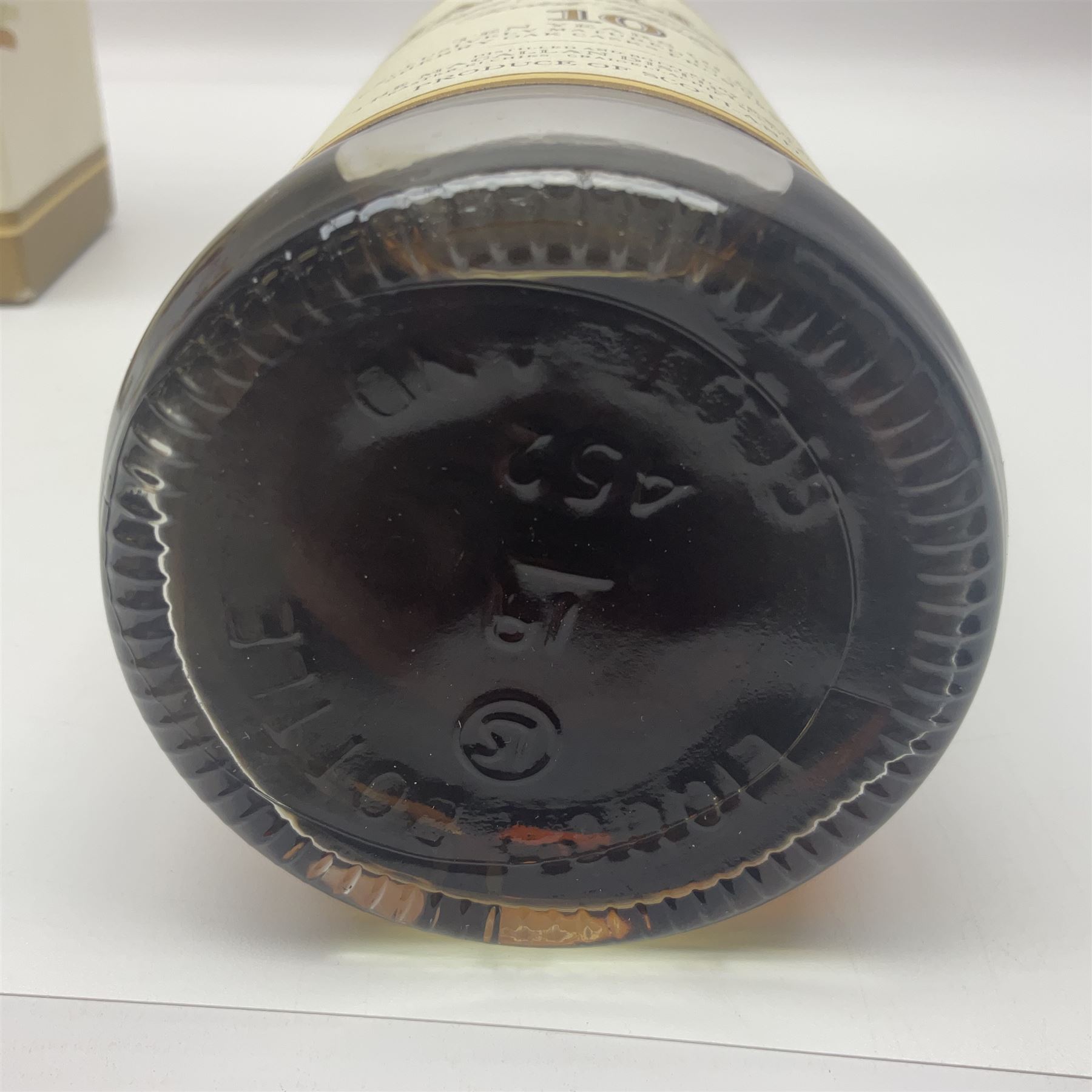 Macallan, 10 year old, single malt Scotch whisky, 700ml, 40% vol, boxed