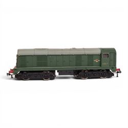 Three Hornby Dublo 00 gauge diesel electric locomotives in green, comprising no. 2231 0-6-0 Shunting Locomotive, no. 2230 1000 B.H.P and no. 2232 Co-co, all boxed