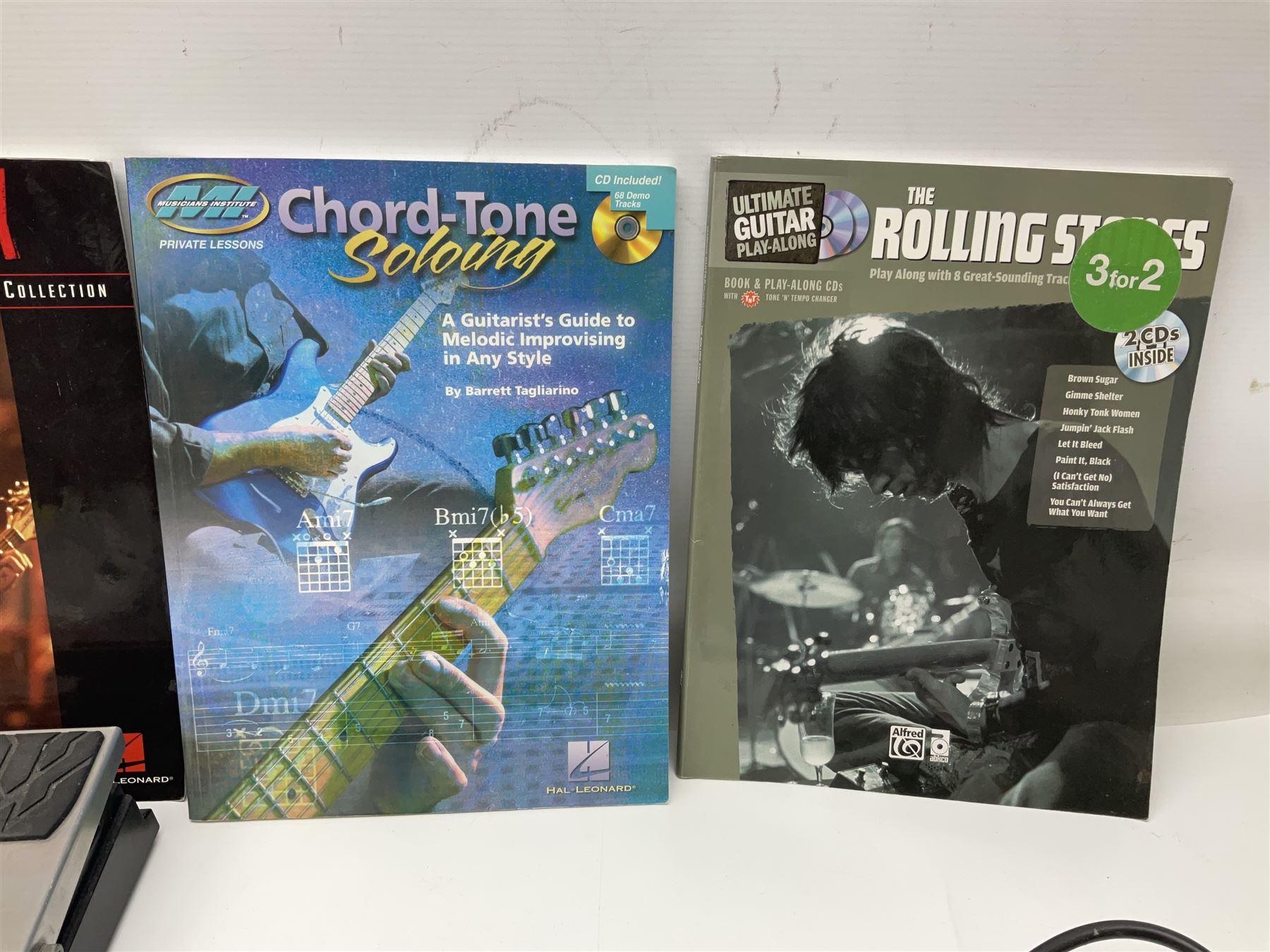 Zoom GFX-4 Guitar Effects processor; quantity of assorted cables; tremolo arms; plectrum wallet; Steepletone SMH10 earphones etc