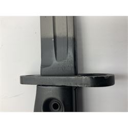 British Army L1A3 SLR Self Loading Rifle bayonet, with 20.5cm Bowie type fullered blade, hooked pommel with working push release button, grip secured by two deeply recessed rivets and marked L1A3 9600257 D71; in matching black scabbard L32.5cm overall