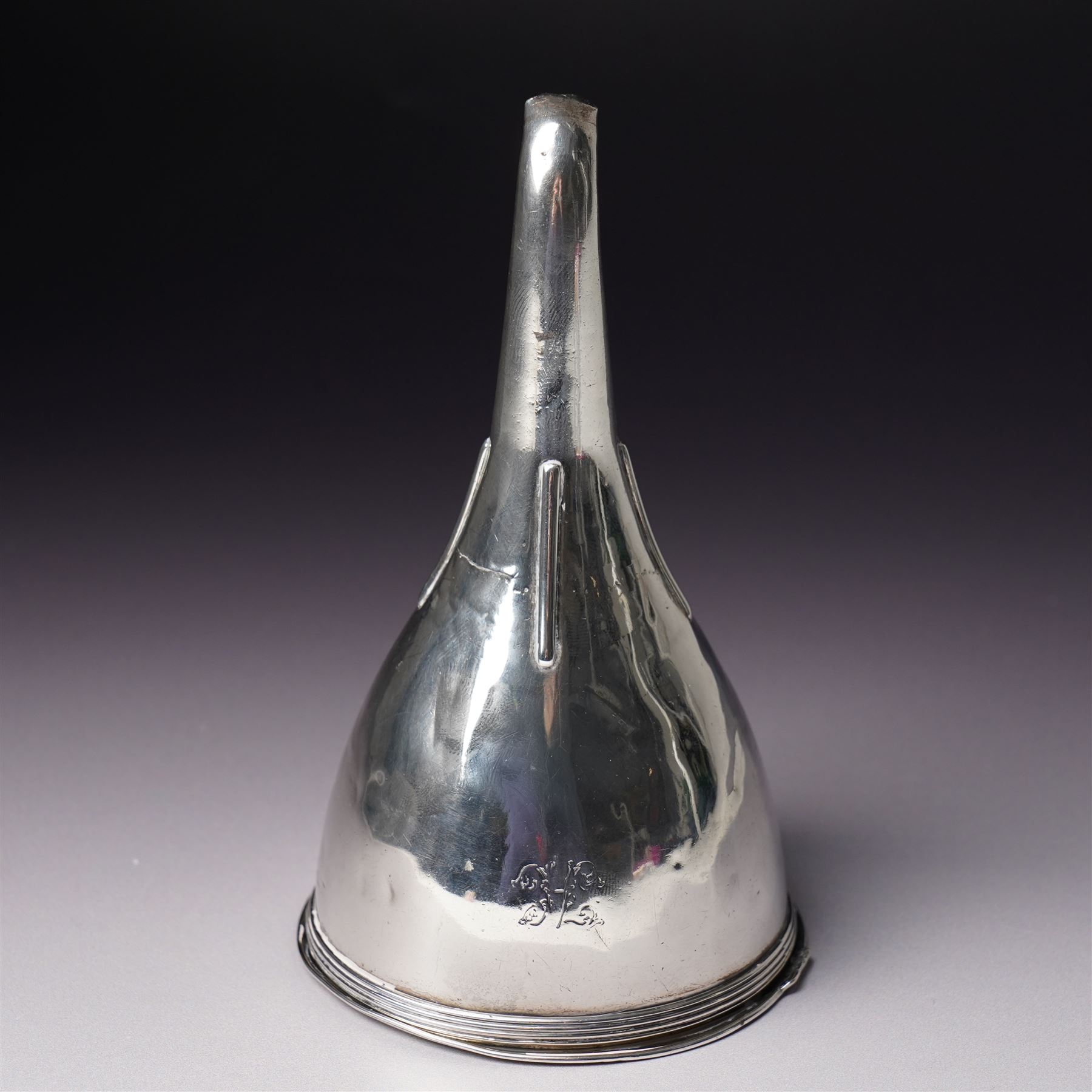 George III silver wine funnel engraved with a monogram L13cm London 1794 Maker Henry Chawner