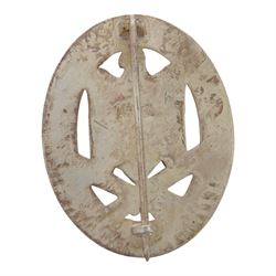 Third Reich army/Waffen SS general assault badge in silver, with maker mark AGM Gablonz to verso, H6cm

