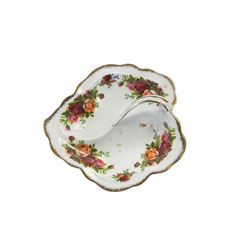 Oneida canteen, together with silver plated goblets, Poole dish, glass decanter and other collectables 