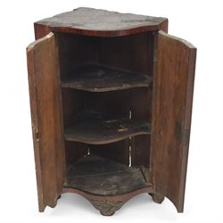 Three-piece mixed furniture lot, comprising an Edwardian mahogany occasional table with inlaid border and under-tier (H 70cm, W 54cm, D 38cm), a French parquetry corner cabinet with ormolu mounts (H 83cm, W 50cm, D 29cm), and a shaped walnut framed wall mirror with scroll cresting (H 75cm, W 43cm)