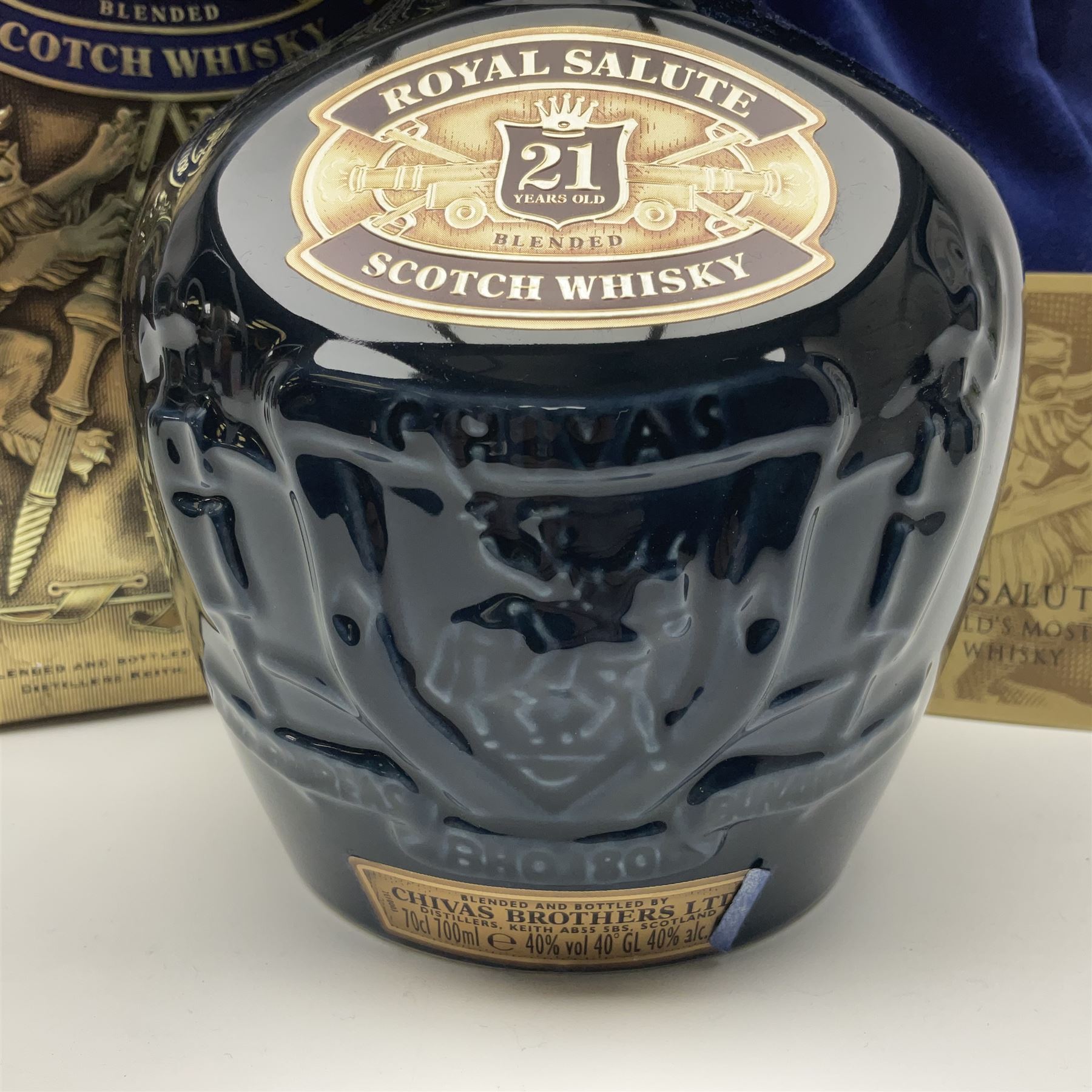 Royal Salute, 21 year old, blended Scotch whisky, 70cl, 40% vol, in a ceramic decanter and original box 