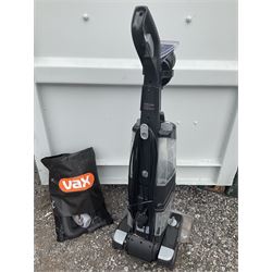 “Vax platinum power max”, carpet cleaner with accessories  - THIS LOT IS TO BE COLLECTED BY APPOINTMENT FROM DUGGLEBY STORAGE, GREAT HILL, EASTFIELD, SCARBOROUGH, YO11 3TX