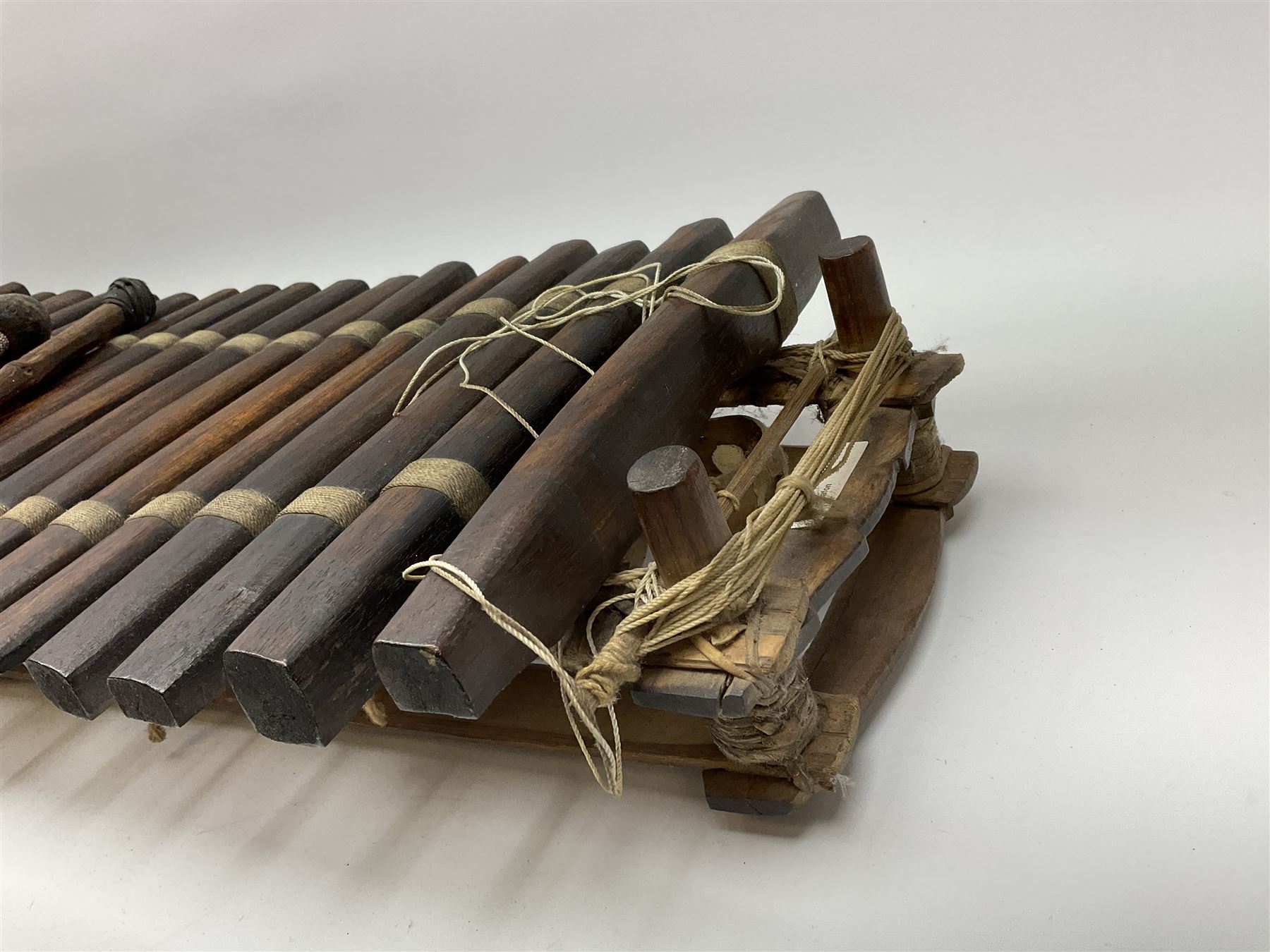 African hardwood gourd resonated balafon xylophone with twenty tone bars and four various beaters L113cm