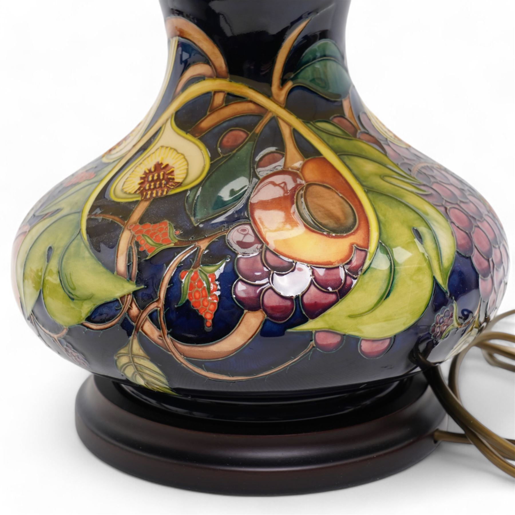 Moorcroft Queens choice pattern table lamp | Lighting | 126655