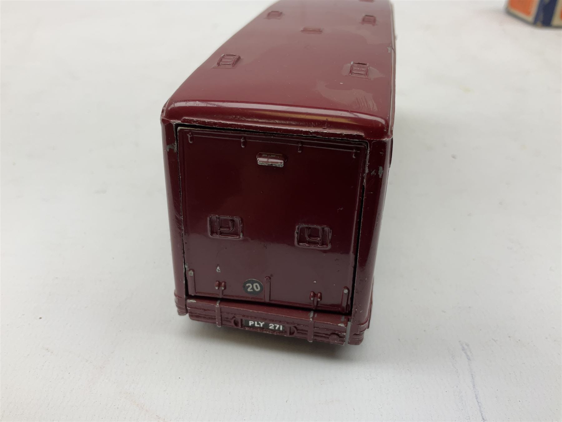Dinky - Horse Box No.581; boxed