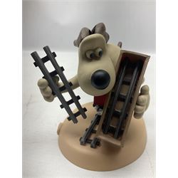 Wallace & Gromit - Limited edition Robert Harrop figure, Gromit, Train Chase - The Wrong Trousers, WGYP02, with original box 