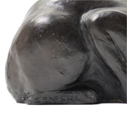 Two Seneshall bronzed resin cats, signed, W21cm and 23cm; together with a bronze effect mother and kitten , H10cm (3)