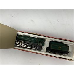 Hornby '00' gauge - LMS Class 4P 2-6-4 tank locomotive No.2300; Class 47 Diesel Co-Co locomotive 'The Queen Mother' N0.47541; both boxed; Class 9F 2-10-0 locomotive 'Evening Star' No.92220; part box; and Class B12 4-6-0 locomotive No.8509; box base only (4)