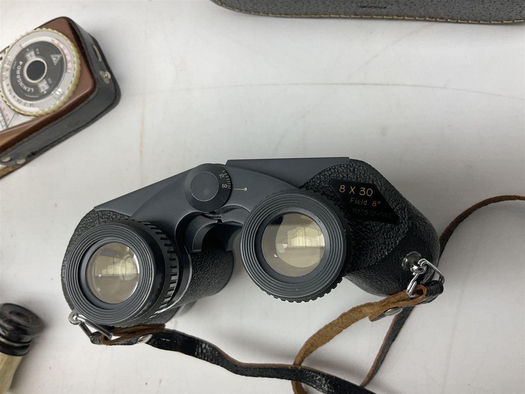 Praktica L camera body, with 'Meyer-Optik Gorlitz Domiplan 2.8/50' lens, CMS Commet II camera, Pair of Janik 8x30 binoculars in a case etc