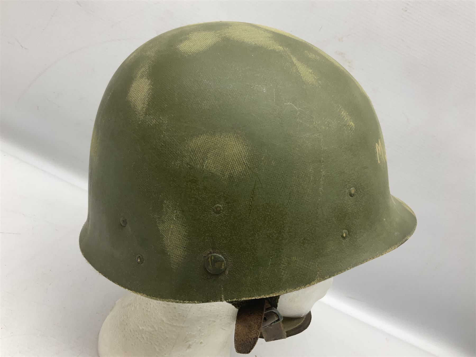 American 'Mike Force' Special Forces MI helmet liner; bears label 'AM STAY 5 58183 N10/TS'