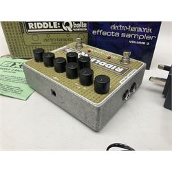 Electro Harmonix Riddle Qballs guitar pedal, boxed 