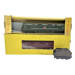 Trix Twin Railways - Warship Type 4 Dies