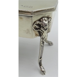  Edwardian silver dressing table jewellery box, the hinged lid embossed with Iris decoration, ram's heads leading to hoof feet by William Comyns & Sons, London 1904, H8cm. Provenance Property of Bob Heath, Brandesburton Formerly of Ravenfield Hall Farm near Rotherham  